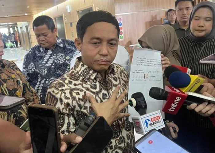 Raja Juli Beberkan Fakta Bertemu Bupati Kuansing, Ditinggalkan Amplop Tapi Sudah Dikembalikan