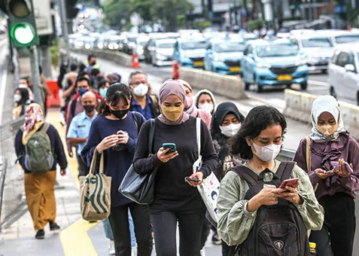 BPS Ungkap Wajah Baru Pasar Kerja Indonesia: Migrasi Kerja Turun, 113 Juta Pekerja Kini Pilih Jadi Komuter