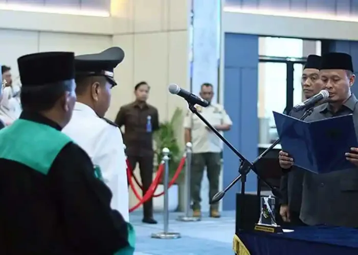 Agung Nugroho Mutasi 16 Pejabat Pemko Pekanbaru, Camat dan Sekretaris Dinas Berganti