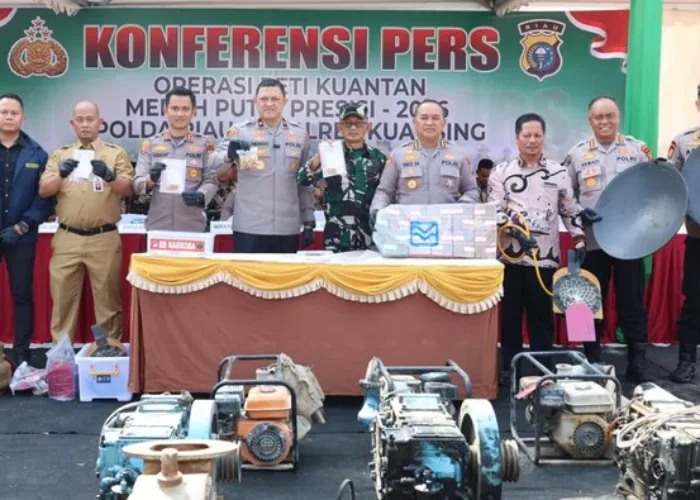 PETI Kuansing Dibrengus, Polisi Amankan 17 Tersangka dan 395 Gram Emas