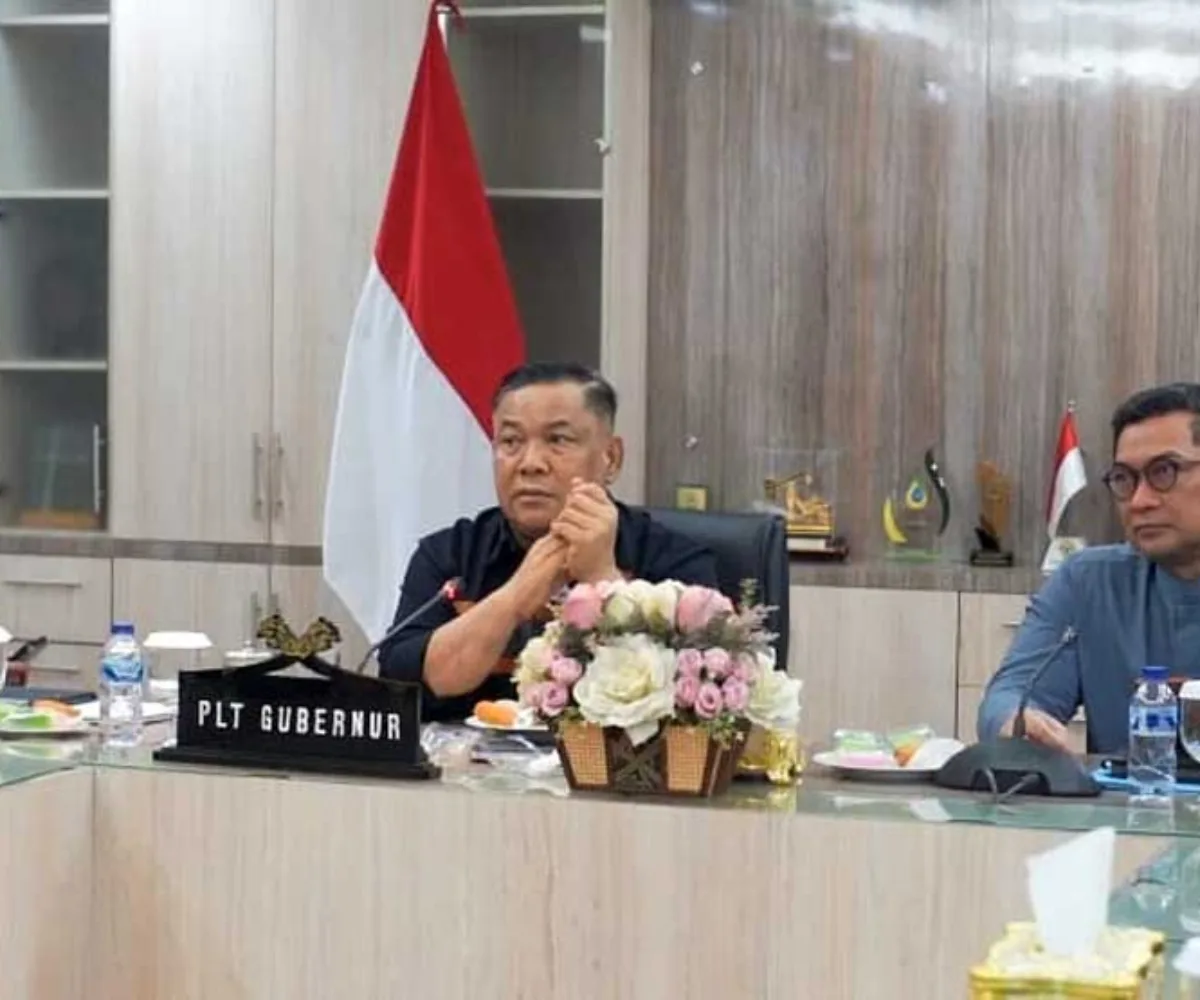 Asap Kepung Pekanbaru, Plt. Gubri: Sebagian Kiriman dari Sumsel dan Jambi