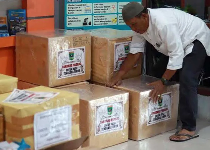 Sumbar Kirim 1,6 Ton Rendang Untuk Korban Gempa NTT, Ada Alasan di Balik Pilihan Ini