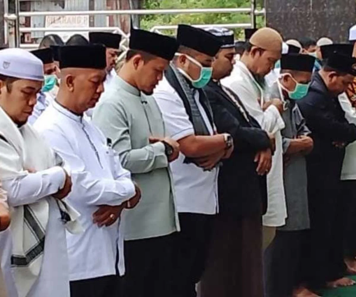 Usai Salat Istisqa Hujan Mulai Guyur Pekanbaru, Berharap Kemarau Segera Berakhir