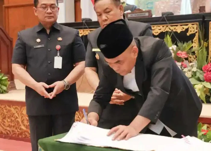 APBD Perubahan Riau 2026 Naik Jadi Rp8,378 Triliun, Fokus Selesaikan Tunda Bayar