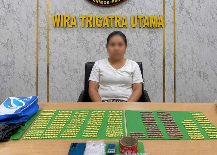 Ibu Rumah Tangga di Pekanbaru Ditangkap, Polisi Sita 1.226 Pil Ekstasi