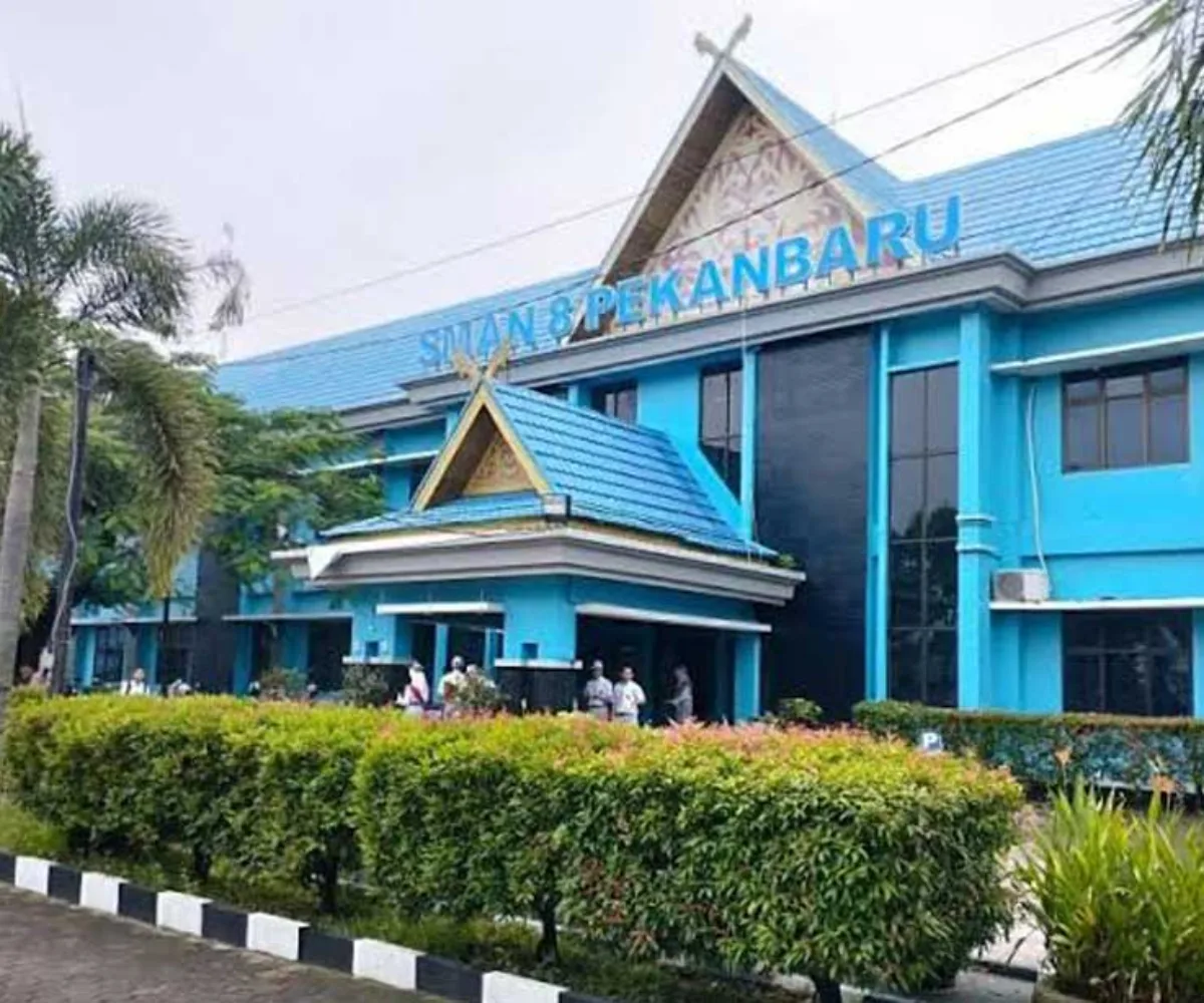 Udara Pekanbaru Membaik, Besok Siswa SMA dan SMK Pekanbaru Kembali Sekolah
