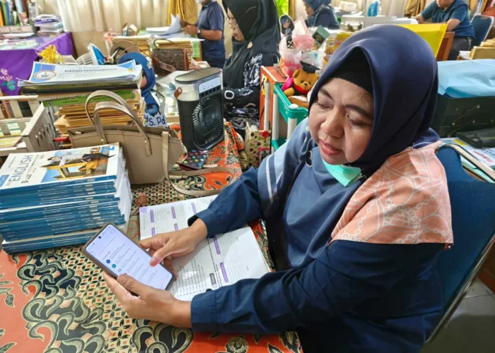 Udara Pekanbaru Tak Sehat, Pemko Kembali Berlakukan PJJ, Guru Tetap Pantau Siswa