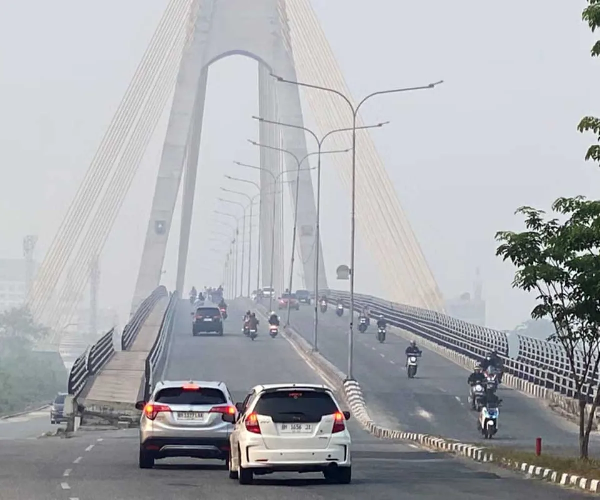 Riau Masih Berselimut Asap, Hujan Berpeluang Turun Dini Hari