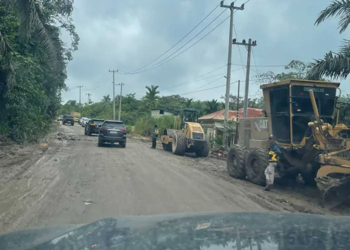 Riau Butuh Rp22 Triliun, Status 1.067 Kilometer Jalan Provinsi Tidak Mantap