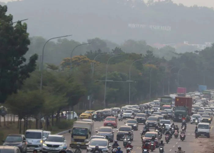 Asap Selimuti Batam, Kualitas Udara Kategori Tidak Sehat, PM2.5 Tembus 110,7 µg/m³