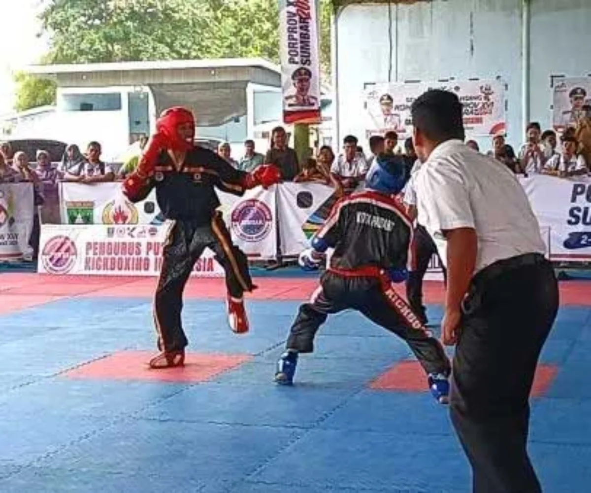 Raup 9 Emas 1 Perak 1 Perunggu, Kontingen Kick Boxing Padang Pastikan Gelar Juara Umum Porprov XVI