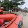 120 Rumah di Padang Terendam Banjir, 672 Warga Mengungsi, Lumpur dan Pasir Tutupi Rumah