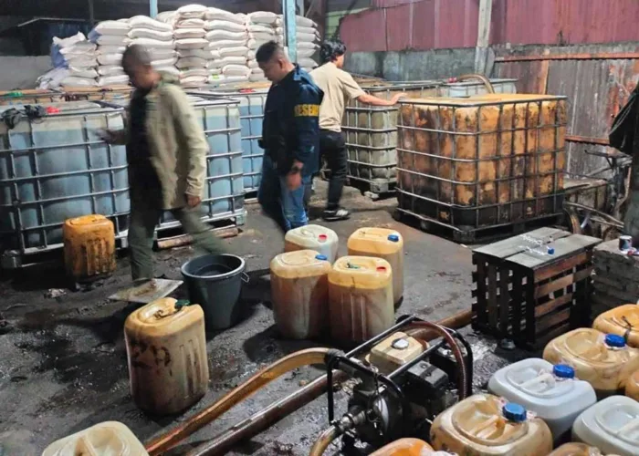Gudang di Jalur Pekanbaru-Duri Digerebek, Polisi Amankan 6,5 Ton Solar Subsidi